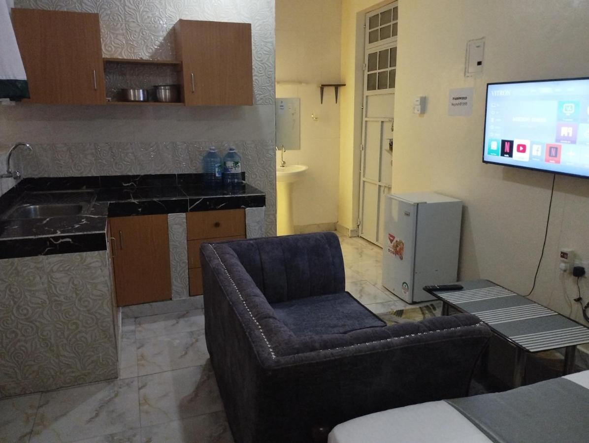Divine Studio Bed & Breakfast Mombasa Eksteriør bilde